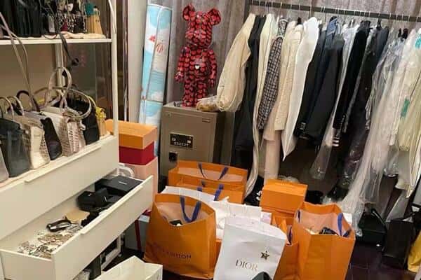 昆玉市回收一线品牌衣服